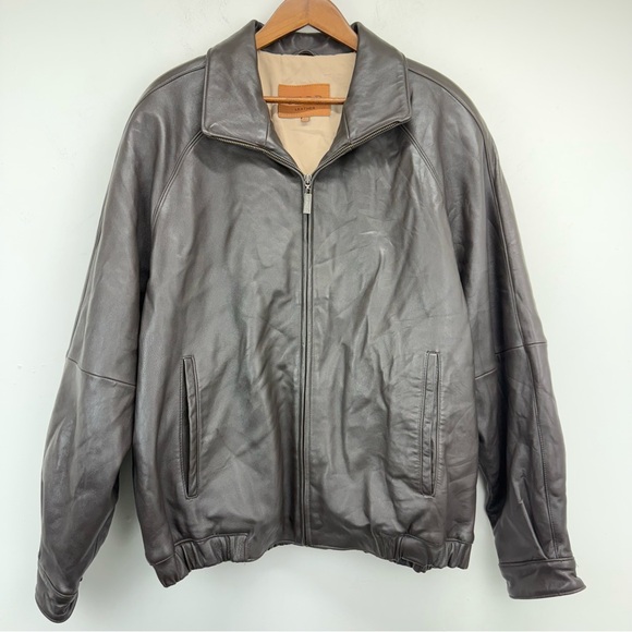 Izod size Large Men's Brown Leather Full Zip Bomber Jacket